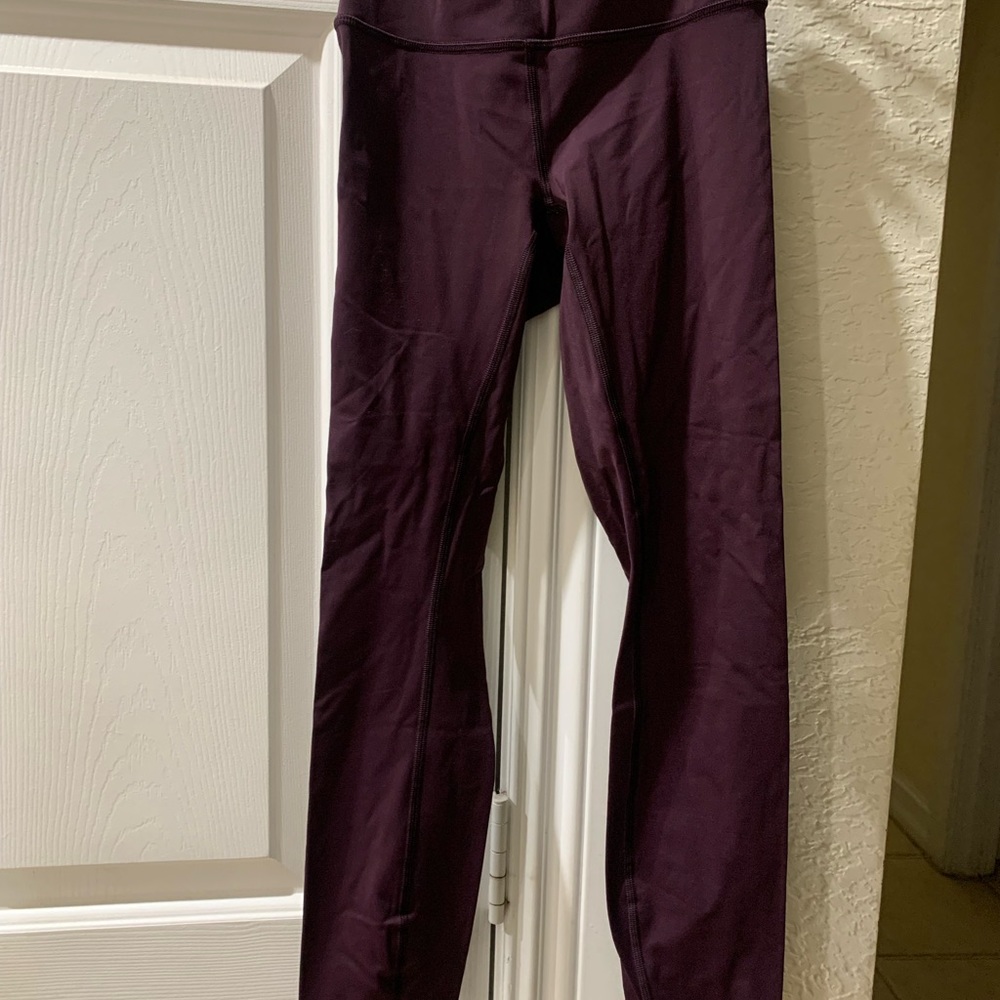 Lululemon size 2 burgundy leggings great condition!